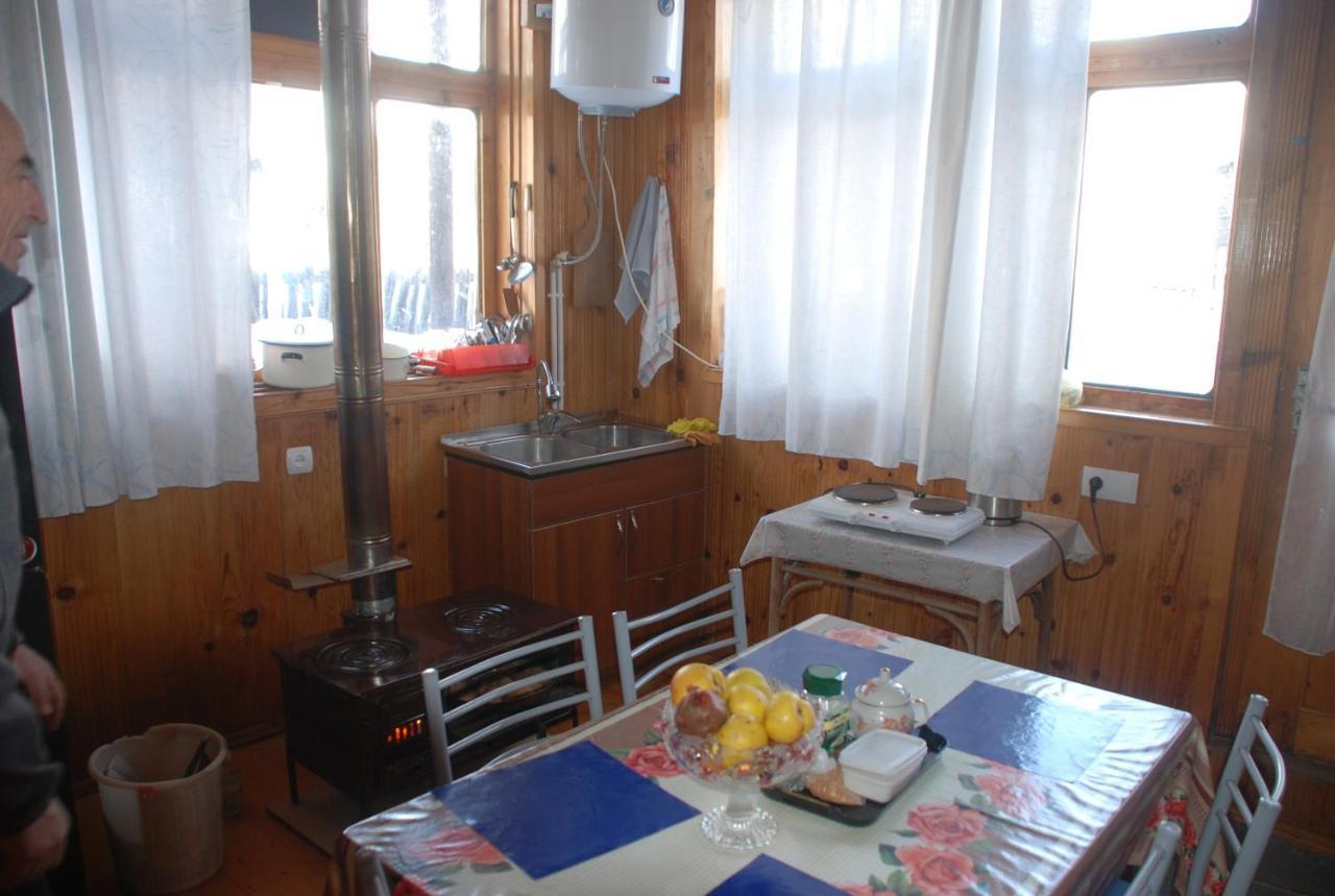 Keti Pilpani Guesthouse เมสเตีย ภายนอก รูปภาพ